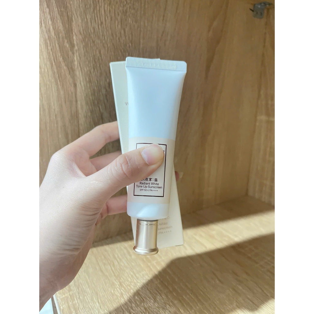 Kem chống nắng Radiant White Tone Up Sunscreen Nâng Tone Trắng Hồng 50ml