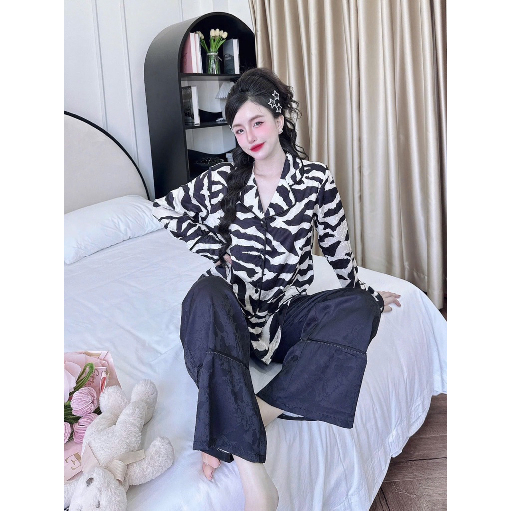Lụa thêu - Bộ pijama nữ vằn SANG, lụa thêu buomm mát quần có túi Women phom QC dài