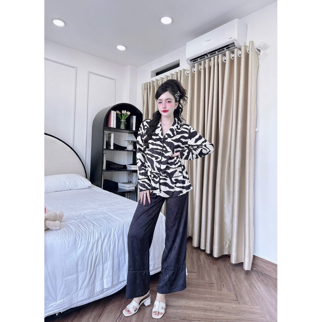 Lụa thêu - Bộ pijama nữ vằn SANG, lụa thêu buomm mát quần có túi Women phom QC dài