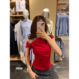 𝐁𝐞𝐭𝐭𝐲 𝐓𝐨𝐩 - Áo thun kiểu nữ lệch vai trái (TẶNG KÈM DÂY) nhien.official NAT00011