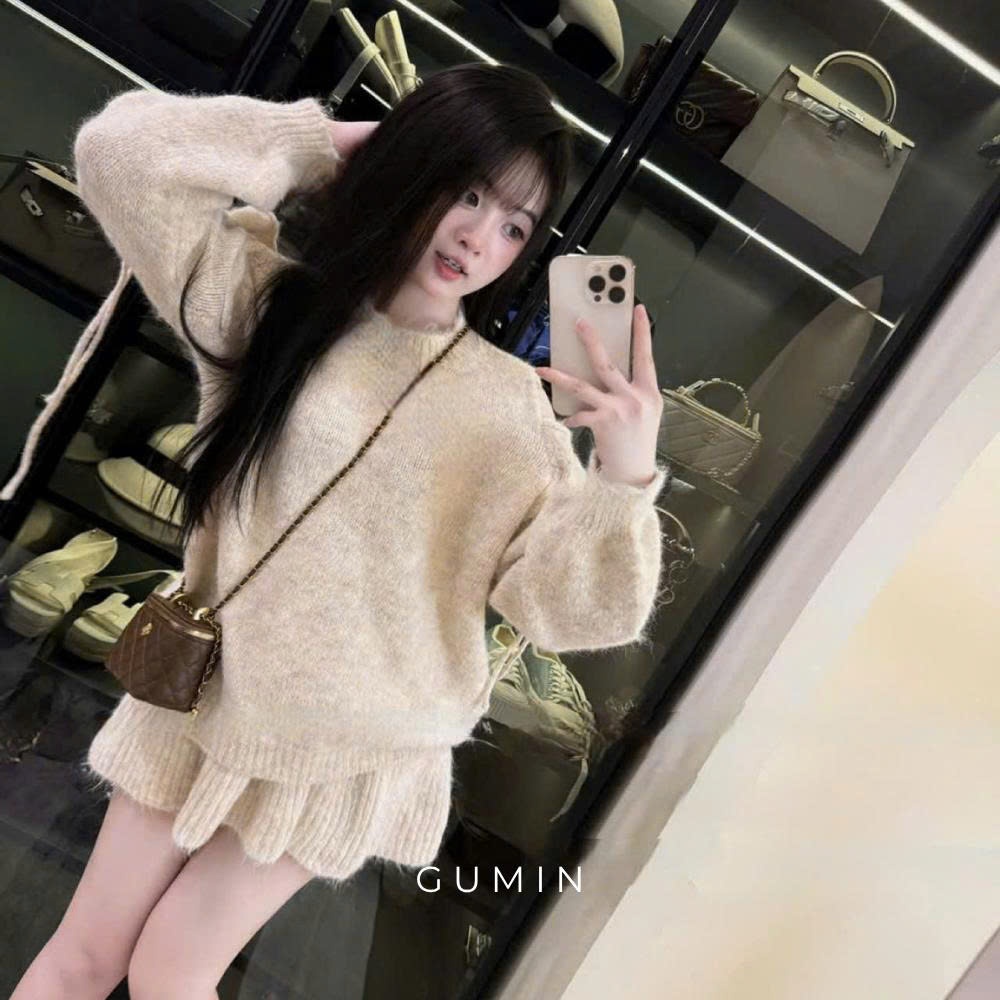 Set bộ áo váy len GUMIN thiết kế áo len dài tay hở vai phối kèm chân váy ngắn sang trọng, Set áo váy len cao cấp thanh l