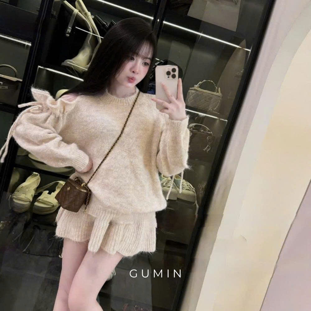 Set bộ áo váy len GUMIN thiết kế áo len dài tay hở vai phối kèm chân váy ngắn sang trọng, Set áo váy len cao cấp thanh l
