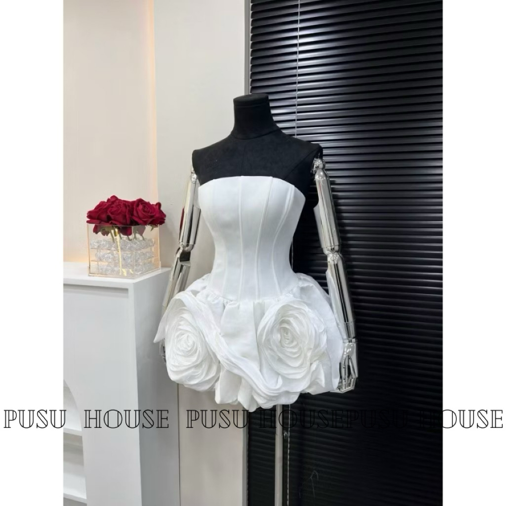 Đầm váy dự tiệc cúp xoè phối hoa to dễ thương - Pusu house