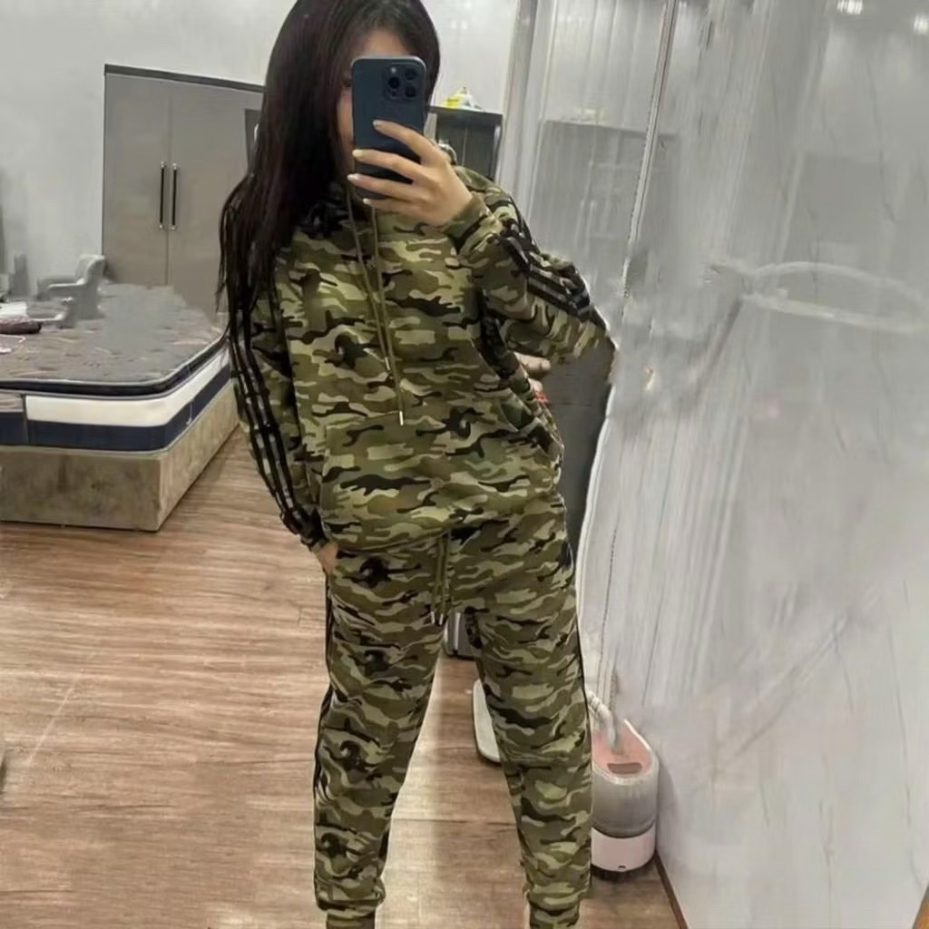 Bộ Nỉ Hoodie Họa Tiết Rằn Ri Logo Thêu Cao Cấp Chất Nỉ Bông Dày Dặn. Bộ Thể Thao Rằn Ri Siêu Hot 2025