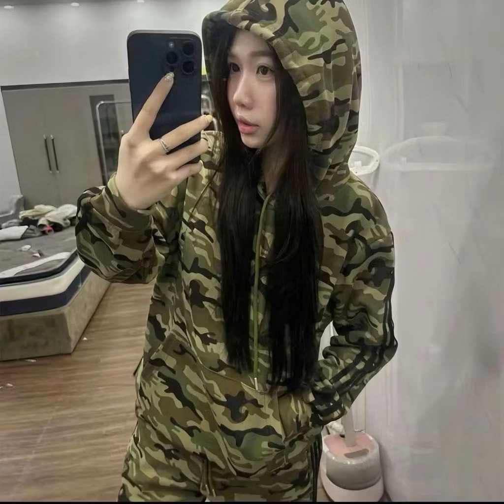 Bộ Nỉ Hoodie Họa Tiết Rằn Ri Logo Thêu Cao Cấp Chất Nỉ Bông Dày Dặn. Bộ Thể Thao Rằn Ri Siêu Hot 2025