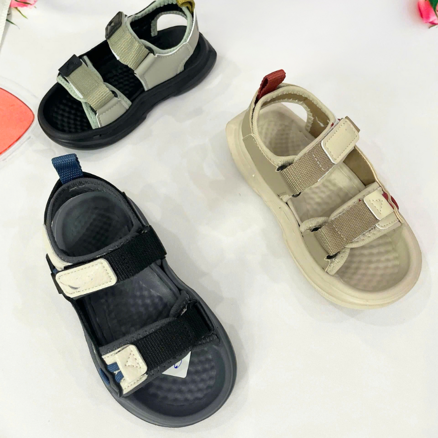 [M069] Dép quai hậu bé trai dép sandal quai dán tiện lợi thiết kế đế chống trượt an toàn đi chơi đi học