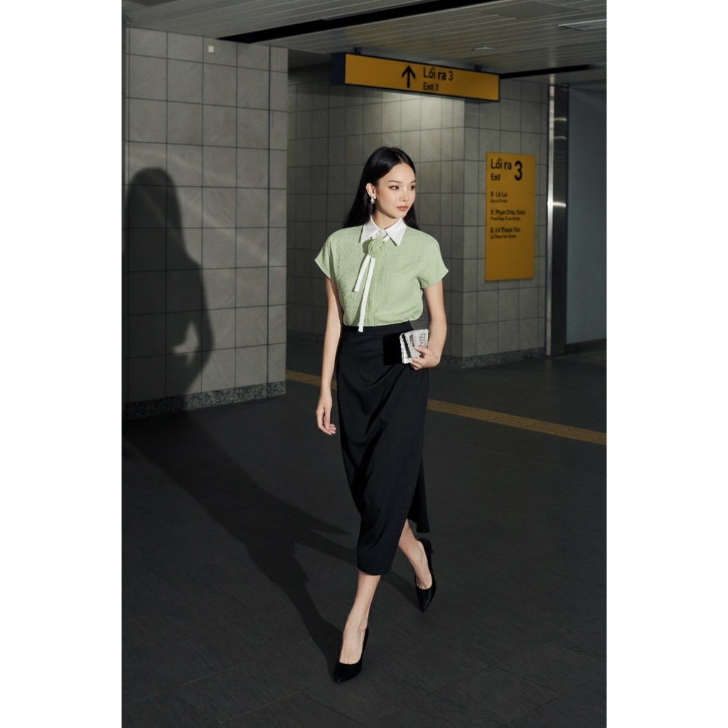 Áo sơ mi tay dơi caravat hoa hồng VA24100 VV24099 Vella Fashion