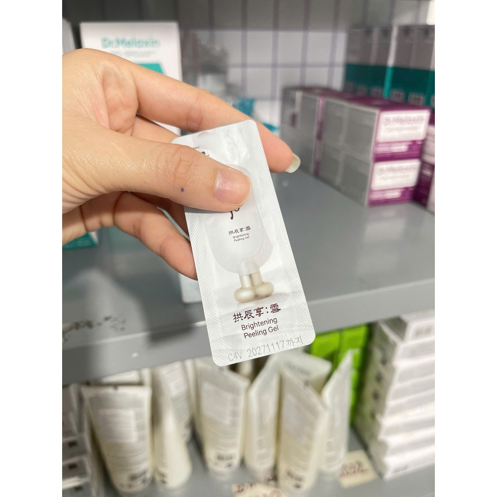 Tẩy da chết dạng Kỳ Whoo làm sáng da Brightening Peeling Gel Whoo 1ml_Dạng Gói