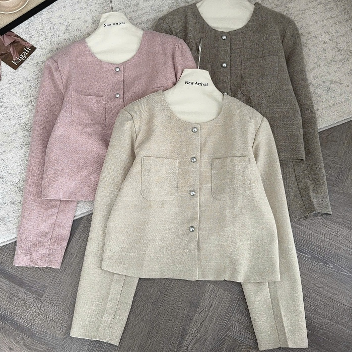 Áo Khoác Tweed Nữ Cổ Tròn Cúc Bạc Túi Vuông Style Hàn Quốc Mặc Thu Đông Form Đẹp Joolate 3532 P2K7