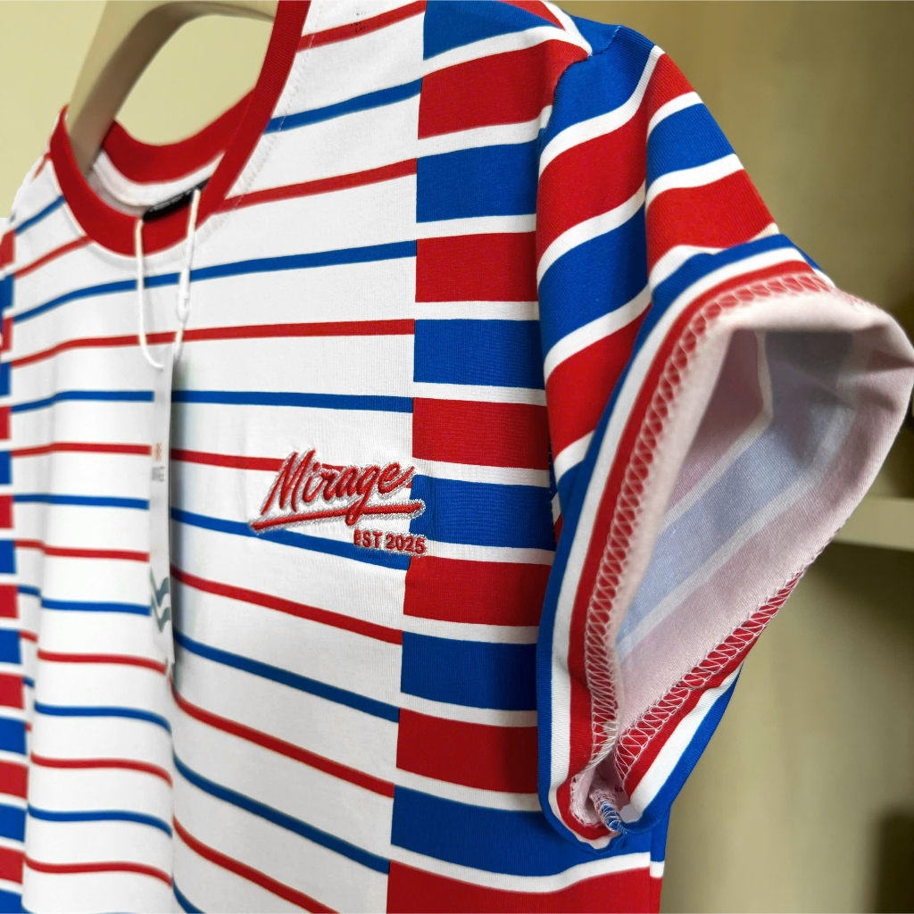 Áo Thun Mirage Họa Tiết Sọc Màu Xanh Đỏ Local Brand Chất 100% Cotton Mềm Mịn Thoáng Mát.
