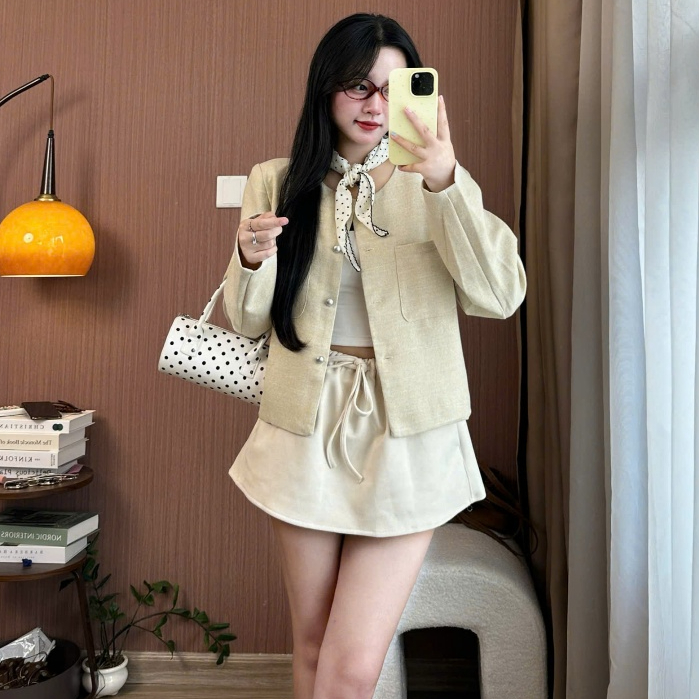 Áo Khoác Tweed Nữ Cổ Tròn Cúc Bạc Túi Vuông Style Hàn Quốc Mặc Thu Đông Form Đẹp Joolate 3532 P2K7
