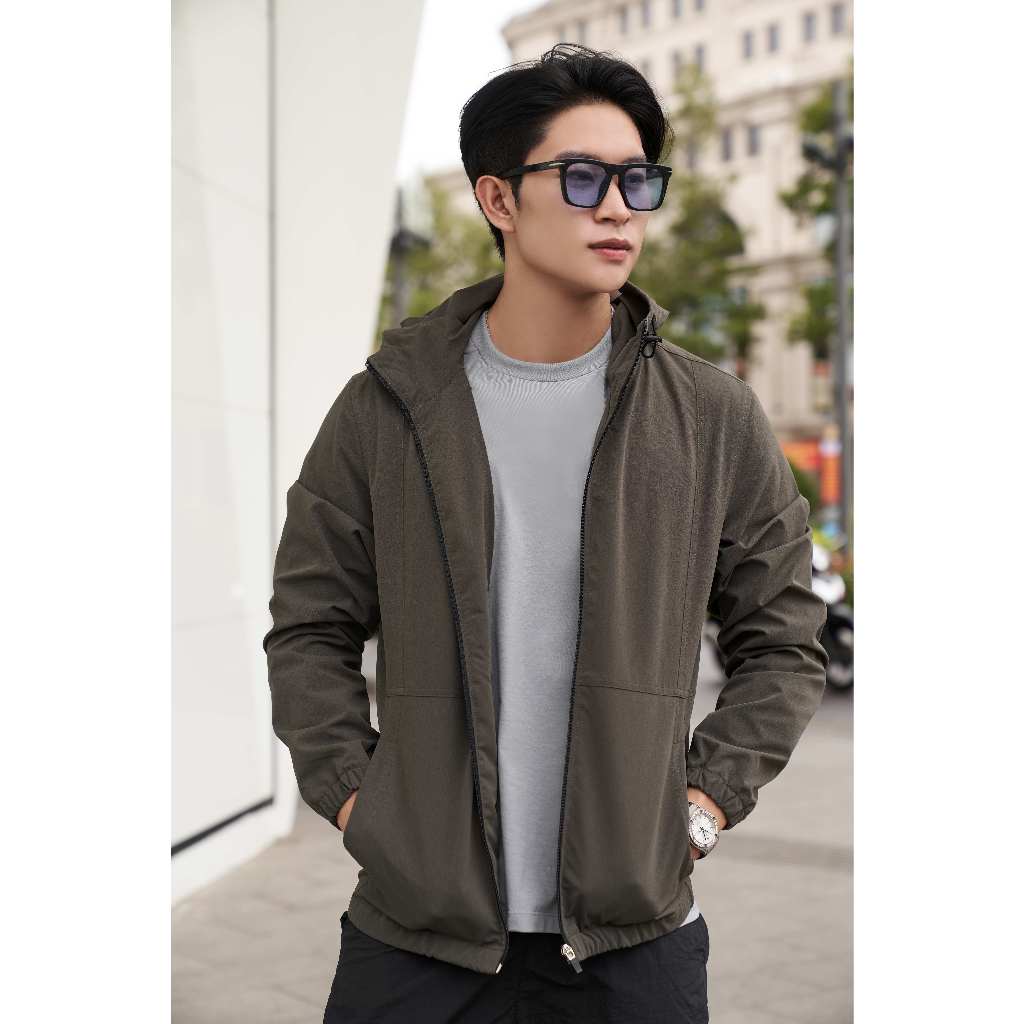 Áo Khoác Dù Nam Basic Mũ Trùm Nhiều Màu NINOMAXX 2409012