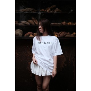 Áo Thun Nam Nữ TEEHOLIC Nam Nữ In Chữ Just Be Nice - THSI87