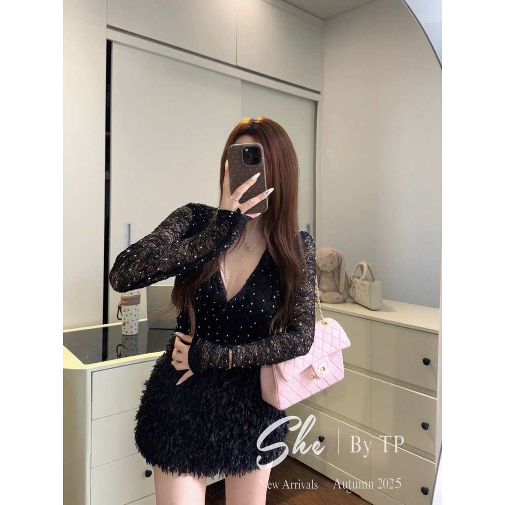 Set áo ren đính đá chéo ngực chân váy lông có lót quần