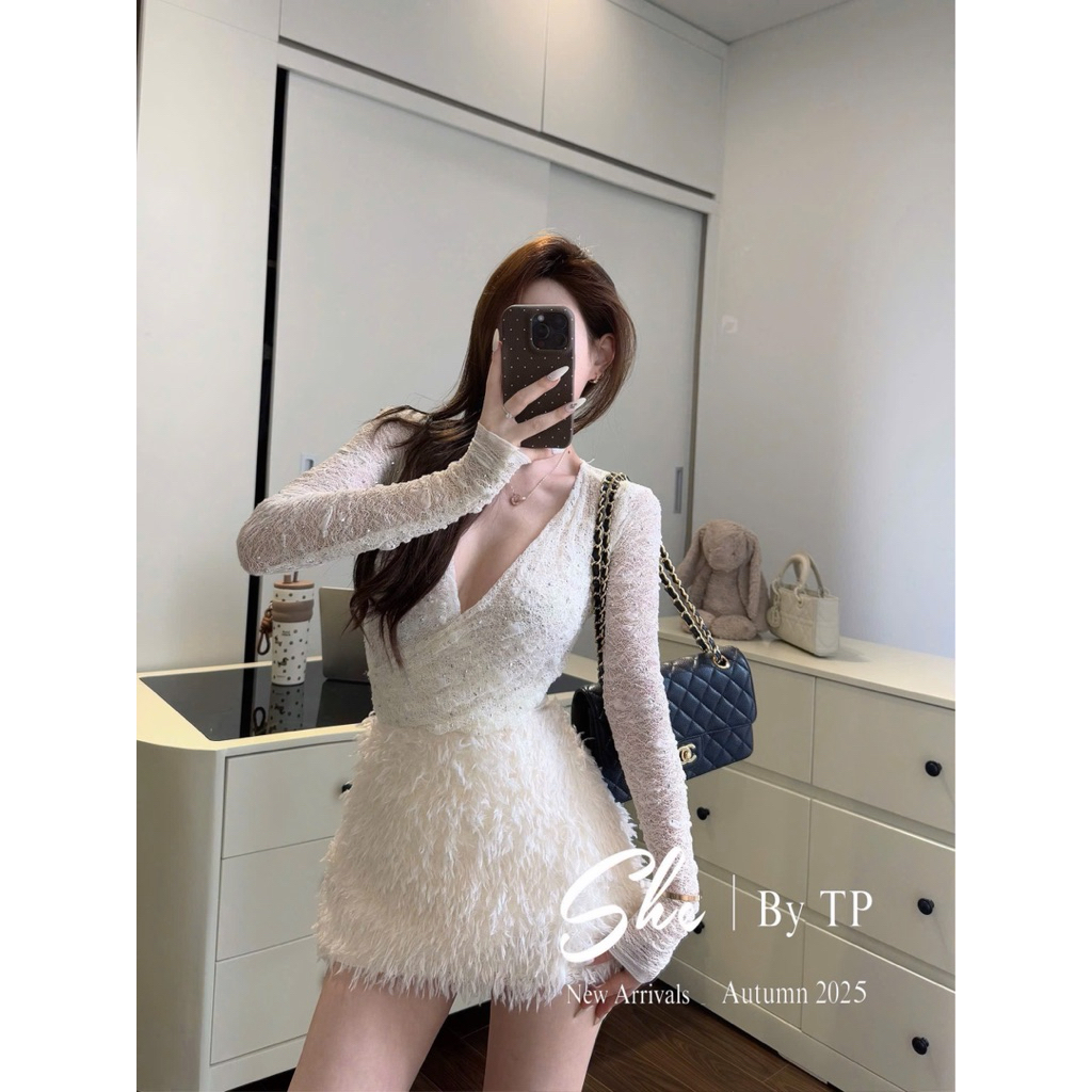 Set áo ren đính đá chéo ngực chân váy lông có lót quần
