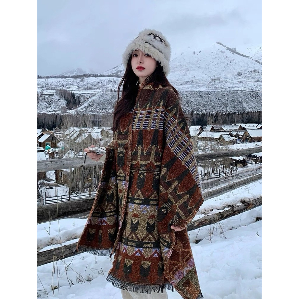 Áo Choàng Thổ Cẩm Mã Mới Nhất 2024 .2 Thời Trang Nữ Bohemian