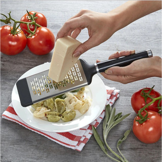 Dụng cụ bào Kitchenaid , lưỡi dao thép không gỉ sắc bén, tay cầm chắc chắn, chống trơn trượt GermanySnT HCM