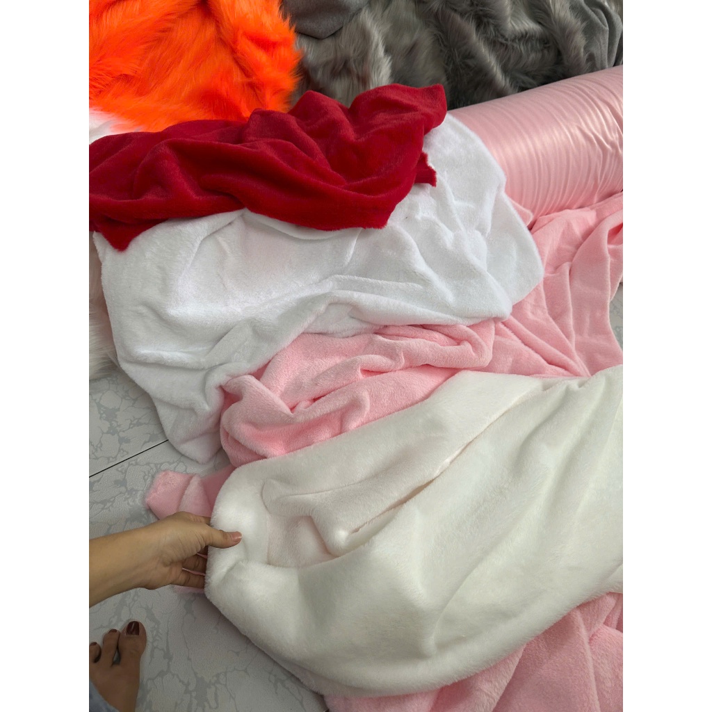 Thảm lông trải kệ tủ điện thoại , thảm lông lót tủ trưng bày lông ngắn mịn - Thảm lông màu trắng tinh
