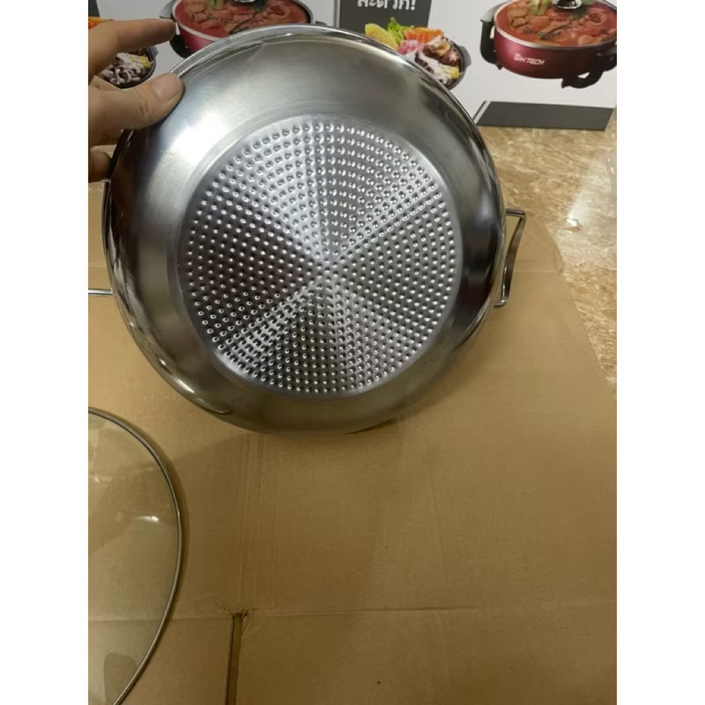 Giảm 60%Nồi Lẩu Inox Nắp Kính 28cm,30cm Thiết Kế Đáy Sần Chống Cháy Quai Cầm Bọc Nhựa Chống Nóng Dùng Cho Mọi Loại Bếp