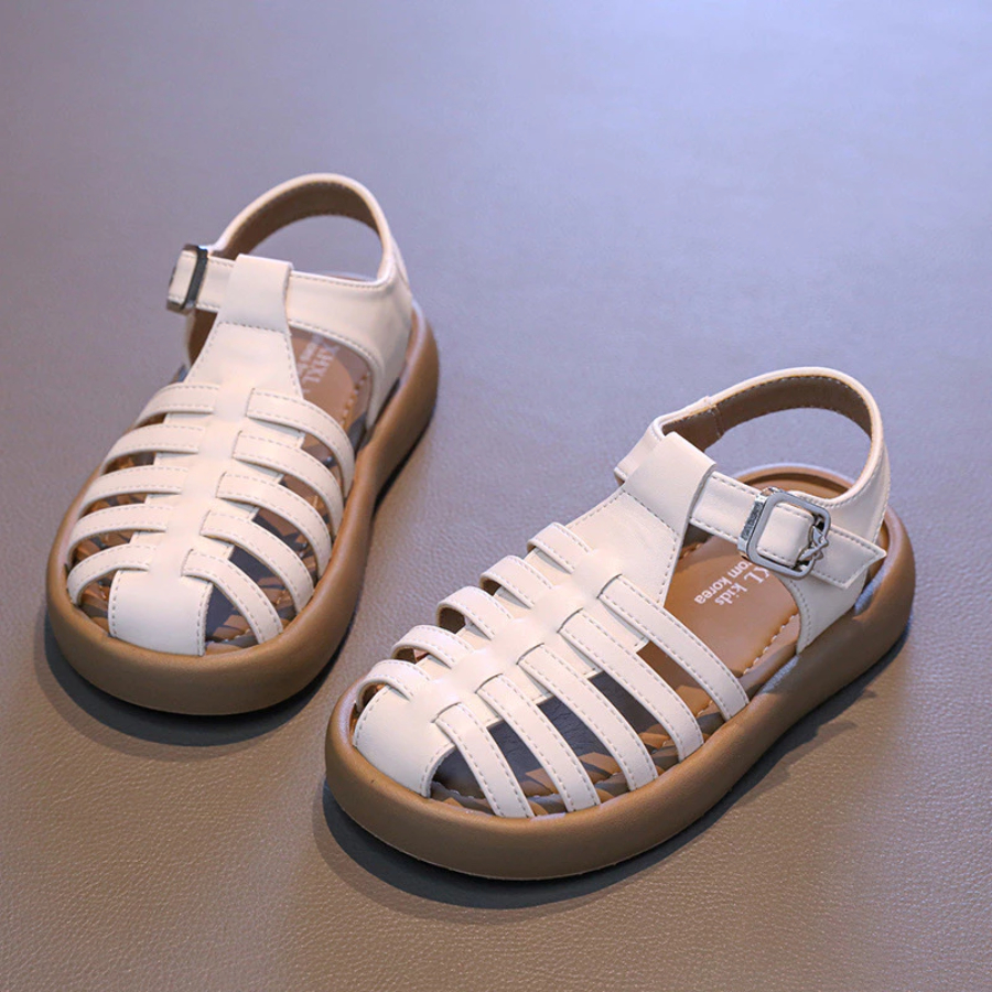 [M099] Giày Sandal Chiến Binh Bé Gái Phong Cách Hàn Quốc - Sandal Rọ Da Mềm Đế Êm Chống Trơn Trượt Cho Bé (Màu Kem)