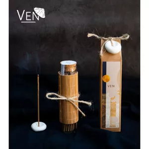 Bộ Quà Tặng Nhang Trầm Không Tăm Kèm Đế Gốm Thủ Công, Làm Từ 100% Trầm Tự Nhiên, Món Quà Tặng Hợp Ý