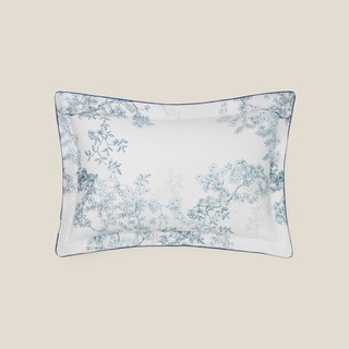 Vỏ Gối Nằm Everon EPC26012 – Vườn Cổ Điển – Họa Tiết Hoa Tinh Tế, Vải Mềm Mịn, Thoáng Khí, An Toàn Cho Da
