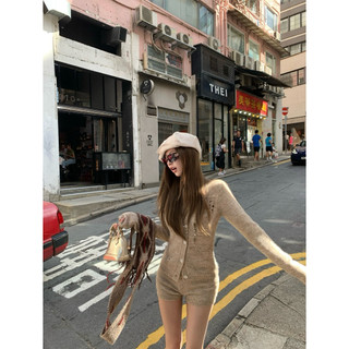 Set áo cardigan form slim kết hợp quần short cạp cao phong cách cá tính