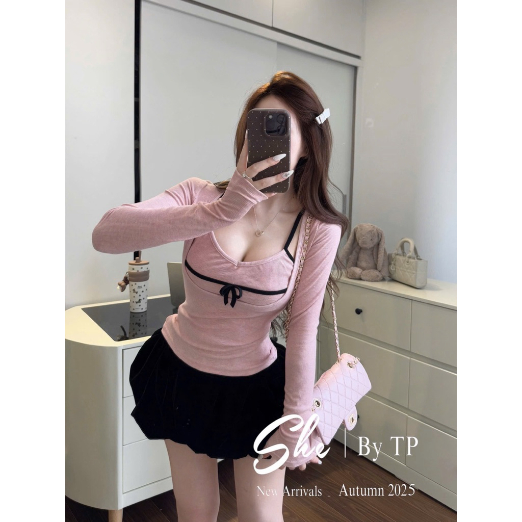 Áo nữ chất tăm dài tay đính nơ ngực xinh
