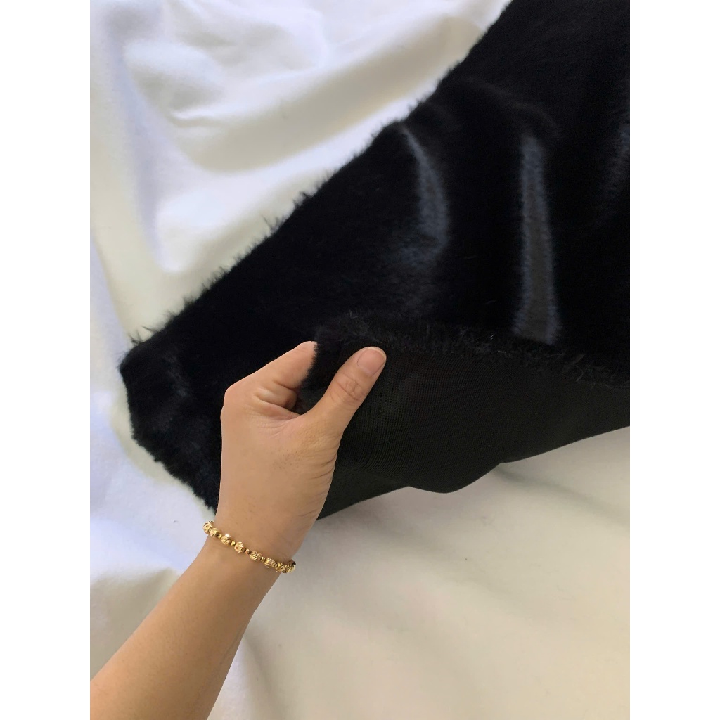 Thảm lông trải bàn màu đen lông ngắn mịn - Thảm lông thỏ trải bàn trang điểm
