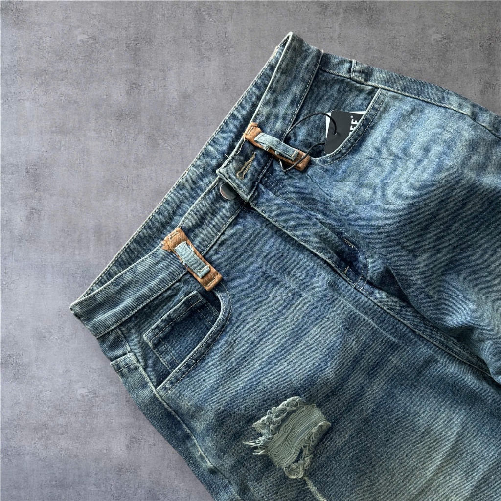 Quần Jean Nữ HAZEE LR-01 Ống Suông Rộng, Lưng Cao, Xanh Nhạt Rách Ấn Tượng Tôn Da