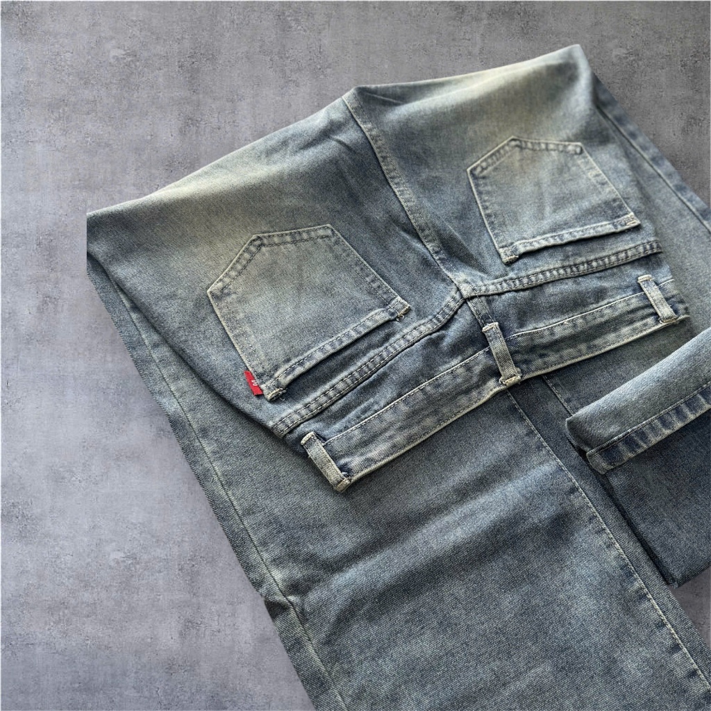 Quần Jean Nữ HAZEE LR-01 Ống Suông Rộng, Lưng Cao, Xanh Nhạt Rách Ấn Tượng Tôn Da