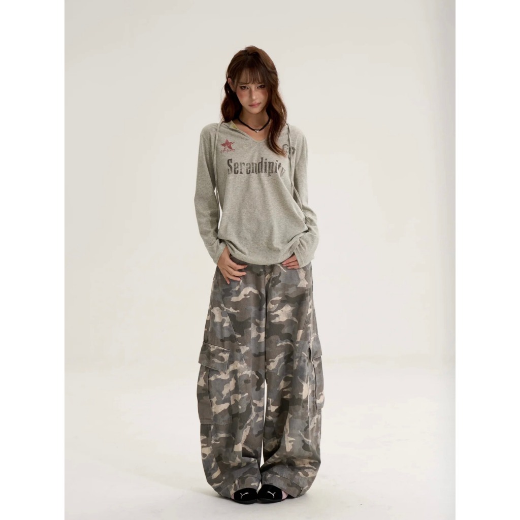 Áo dài tay mỏng dáng hoodie chữ Serendipity số 09 màu ghi thể thao ATDT051 - Tiktik