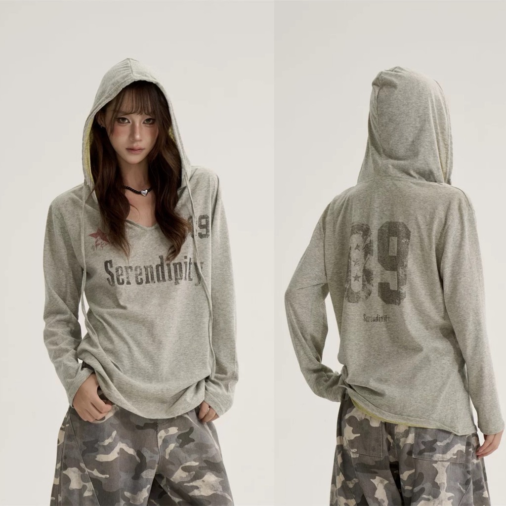Áo dài tay mỏng dáng hoodie chữ Serendipity số 09 màu ghi thể thao ATDT051 - Tiktik