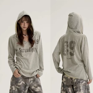 Áo dài tay mỏng dáng hoodie chữ Serendipity số 09 màu ghi thể thao ATDT051 - Tiktik