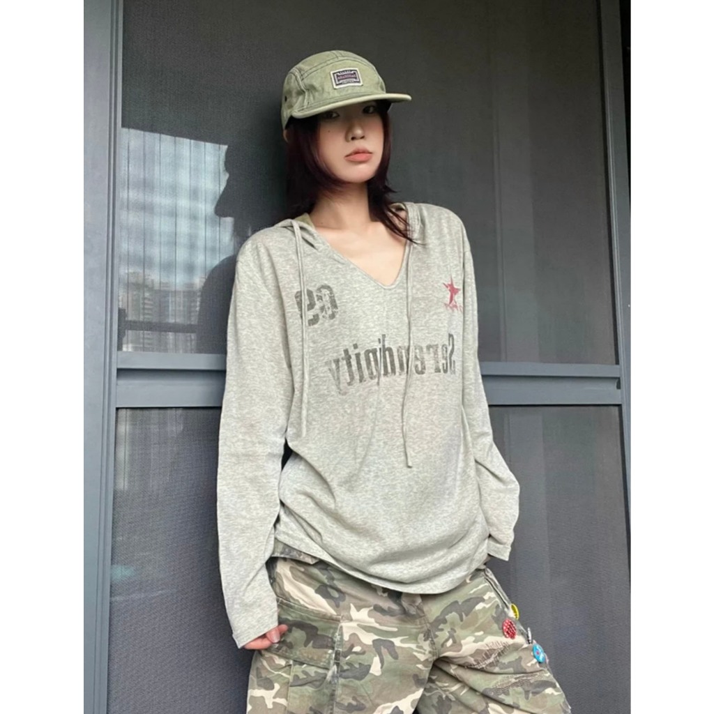 Áo dài tay mỏng dáng hoodie chữ Serendipity số 09 màu ghi thể thao ATDT051 - Tiktik