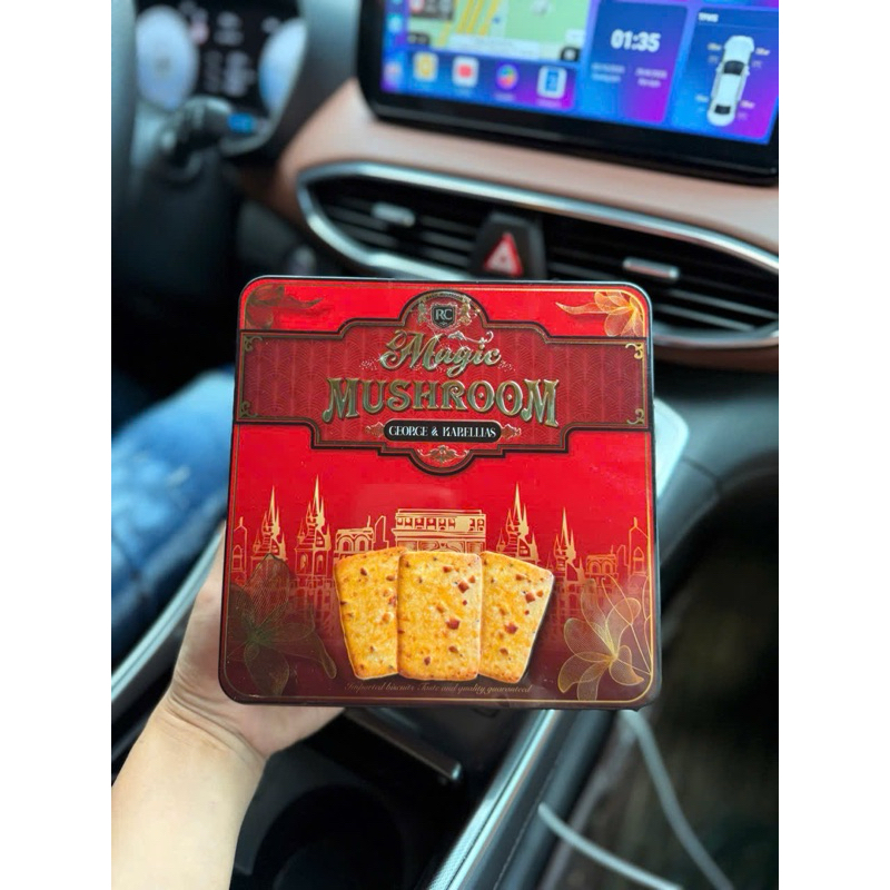 [ Mẫu mới 2026 ] Bánh MAGIC MUSHROOM Hộp vuông thiếc 5 màu lên giỏ quà ...