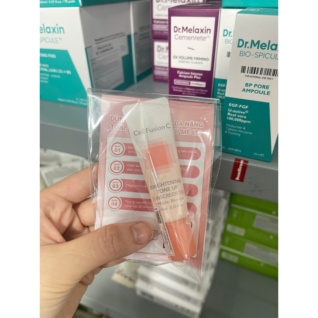 (Mini 10ml) Kem Chống Nắng Cell Fusion C NângTone Da Brightening Tone Up Sunscreen 100 SPF50+/PA++++ 10ML