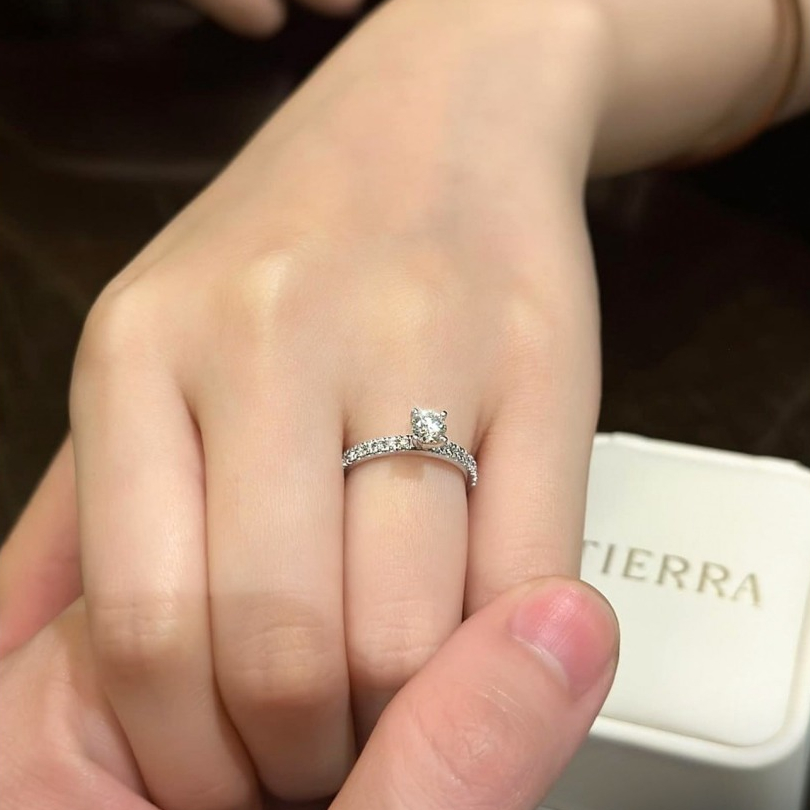 [CHAT TRƯỚC KHI ĐẶT] Nhẫn Cầu Hôn Tierra Shining Light NCH1202, Vàng 14K 18K, Đính Tấm CZ/ KC, Thiết Kế Solitaire Pavé