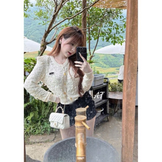 Áo Len Lông Đệm Vai Dài Tay