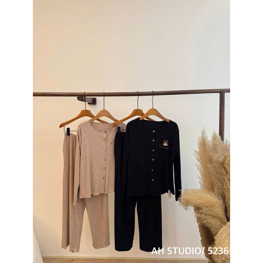 Sét bộ ,Bộ len dài tay nữ hoạ tiết thêu hình xinh xắn set bộ thu đông by.Thanhhuyenclothing