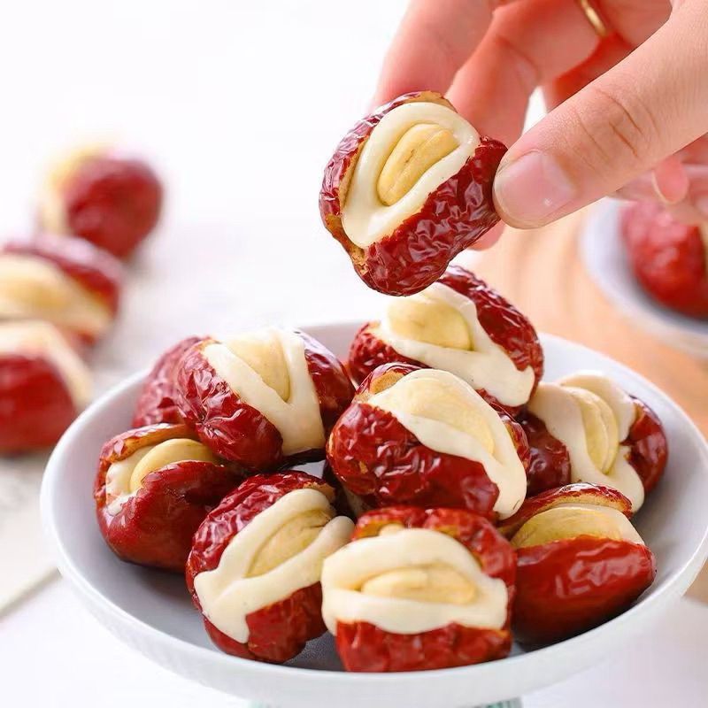 500gám táo đỏ kẹp sữa lạc đà siêu ngon