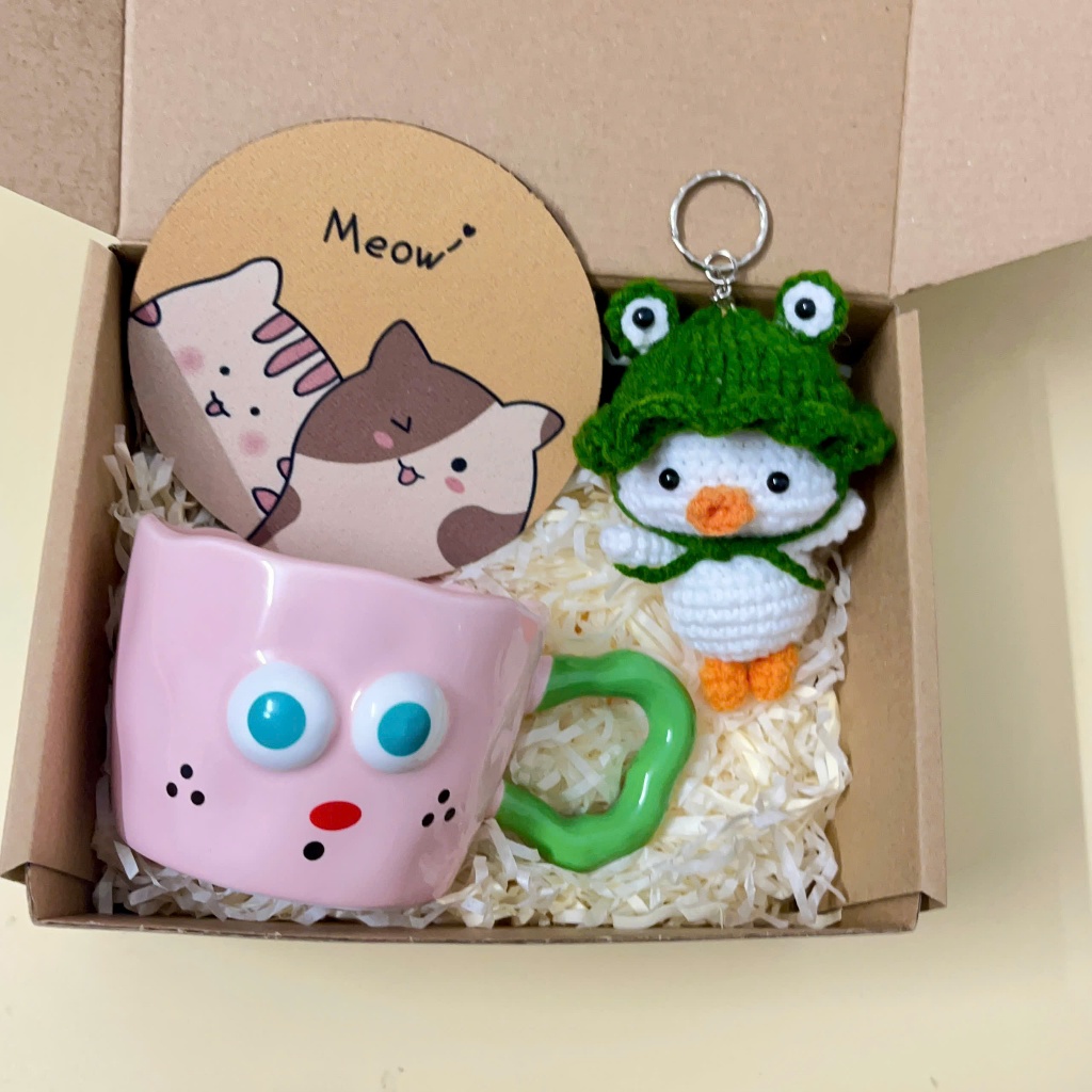 [Mới/Hỏa Tốc] Set quà tặng Cốc Sứ Bé Mắt Lồi 320ml Siêu cute kèm móc khóa, lót ly  tặng bạn bè, người thân