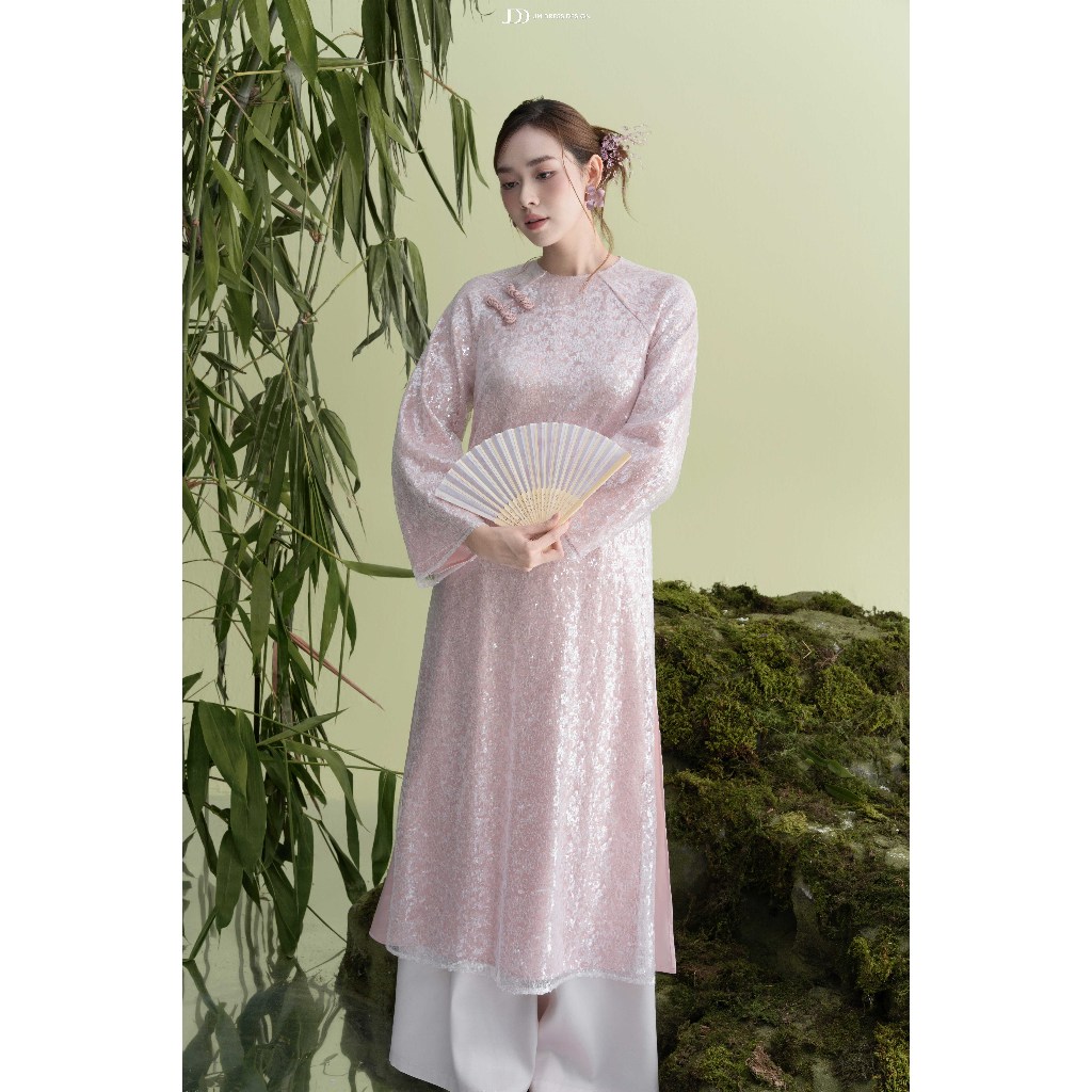 Áo Dài Thanh Hoa - Áo Dài Dáng Suông Đính Cúc Tàu 2M08.25 - Áo Dài Nữ Cổ Tròn Tay Dài Dáng Hơi Loe Rộng Cổ Điển By JM