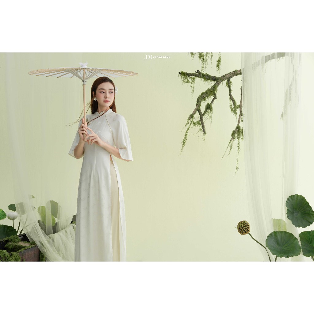 Áo dài Thanh Yên. Áo Dài Dáng Ôm Tay Lỡ 2M03.2509. Áo Dài Cách Tân Nữ Thanh Lịch, Tối Giản Sang Trọng. Áo Dài JM Dress