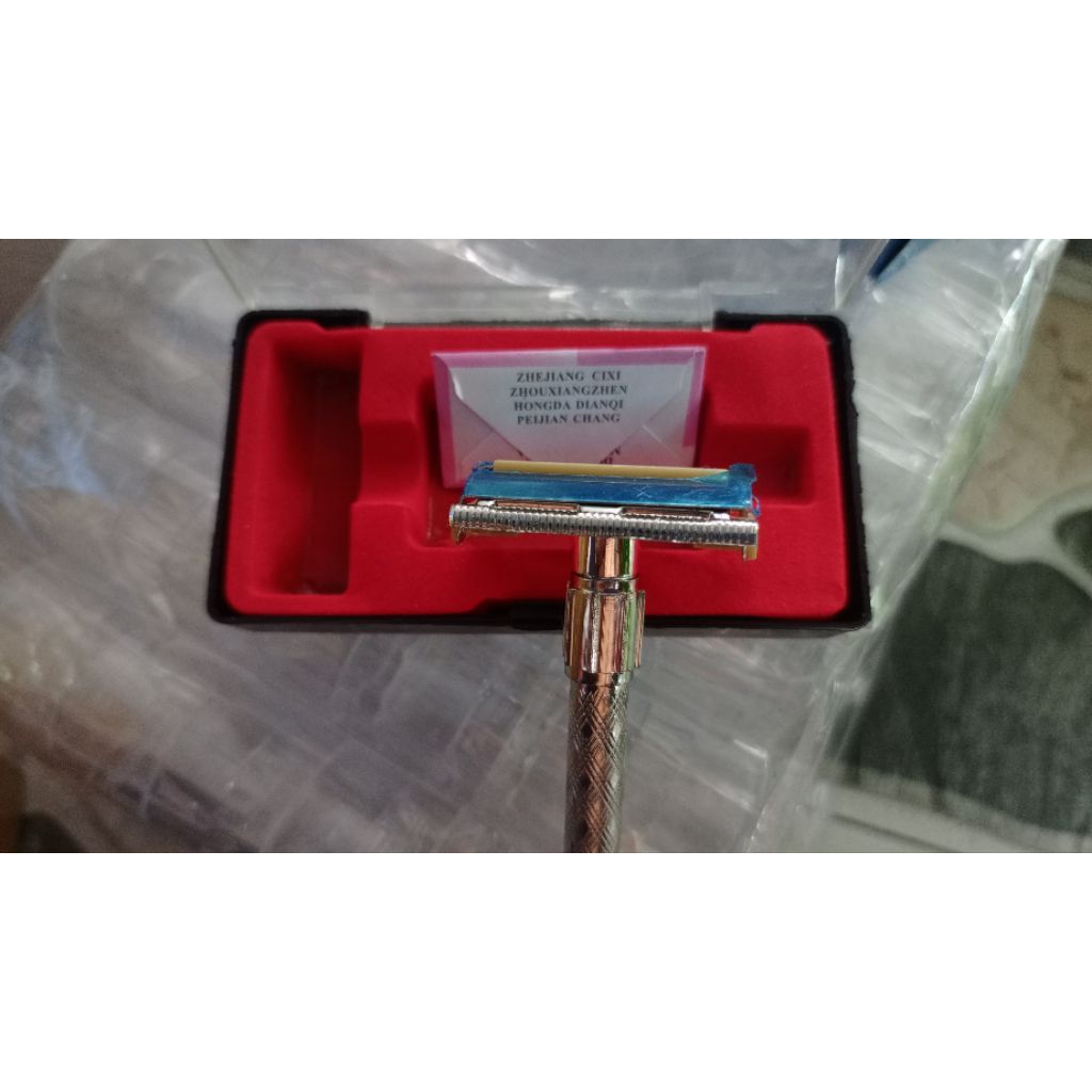 Bộ Dao Cạo Râu Dùng Dao Lam Cán Inox Siêu Bền