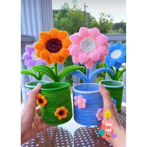Giỏ / Ống đựng bút hoa kẽm nhung siêu xinh , quà tặng 20.11 , 20.10 , 8.3