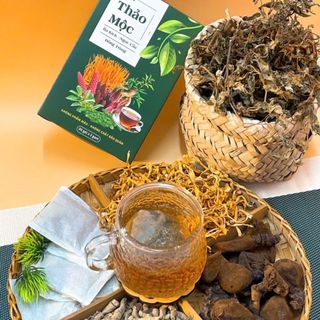 Trà Ba Kích Ngọc Cẩu - Làng Mai - 7 Vị thảo dược thanh mát dịu nhẹ, thích hợp cho mọi lứa tuổi.