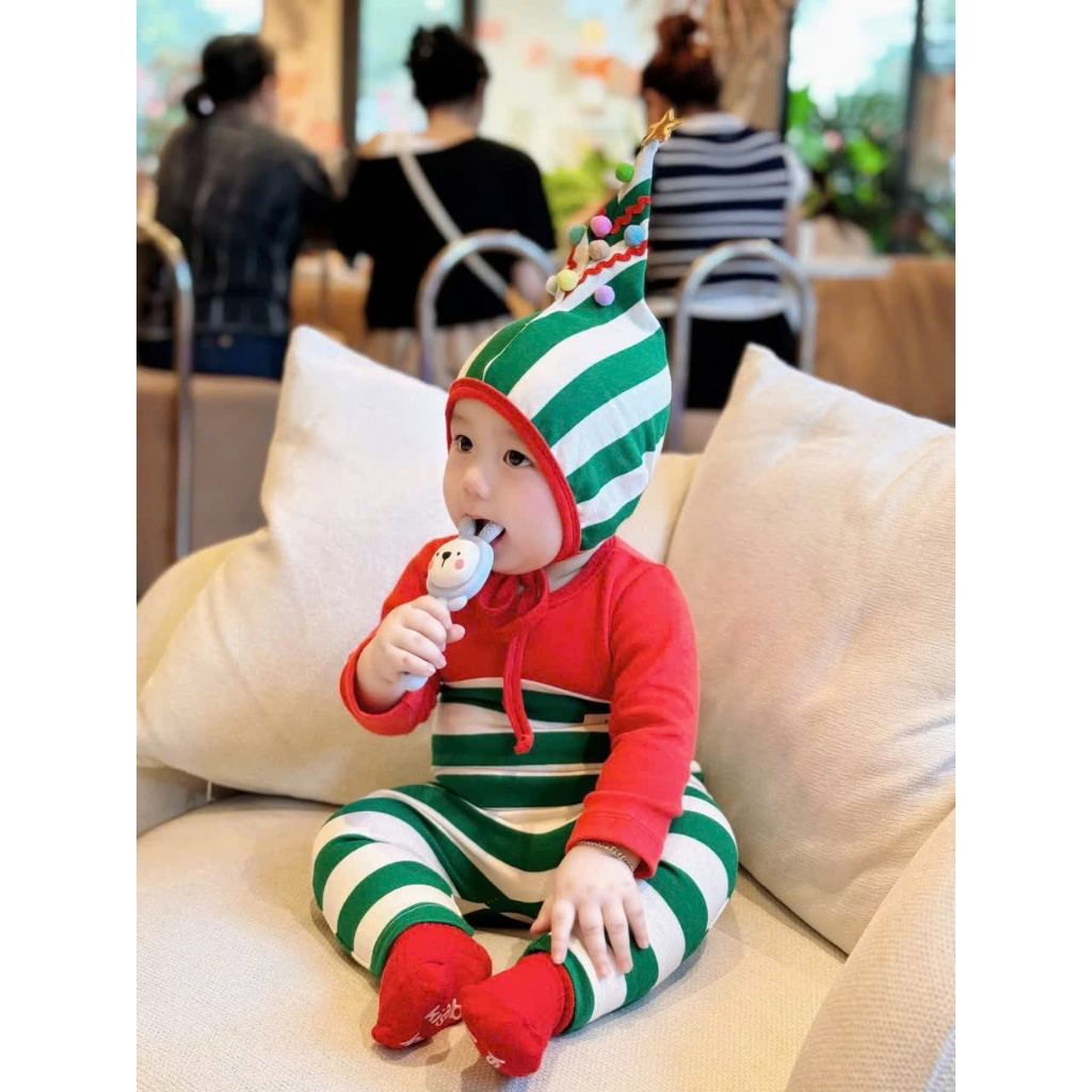 ( SẴN SHIP- TẶNG TẤT) Body Tết Yếm Lân kèm mũ có tặng kèm Tất Đỏ và Mũ mặc Tết bé trai bé gái size 5-13kg bodysuit