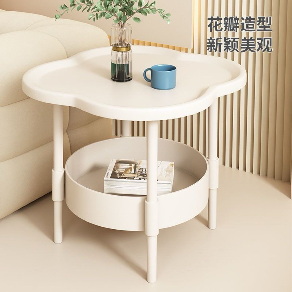 Tủ đầu giường di động phong cách kem sữa dễ thương, thiết kế cỏ bốn lá, tiện đựng đồ và trang trí.