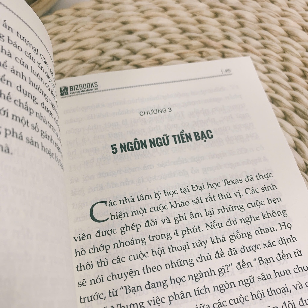 Sách Tiền Không Tệ Tư Duy Kinh Tế, Học Về Tiền, Nam Châm Tài Chính Hành Trình - Hiểu Luật Giàu, Tự Do Tài Chính